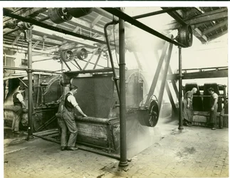 Departamento de fresagem de feltro, Long Meadow mill, 1923